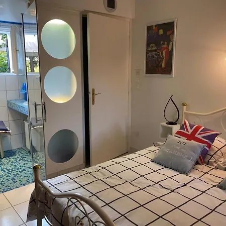 Le Charme A La Campagne Proche De Vichy Homestay *